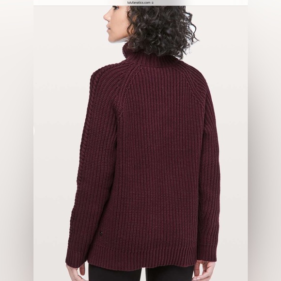 Lululemon Athletica | Bring the Cozy Turtleneck | Size 4 - Picture 3 of 9